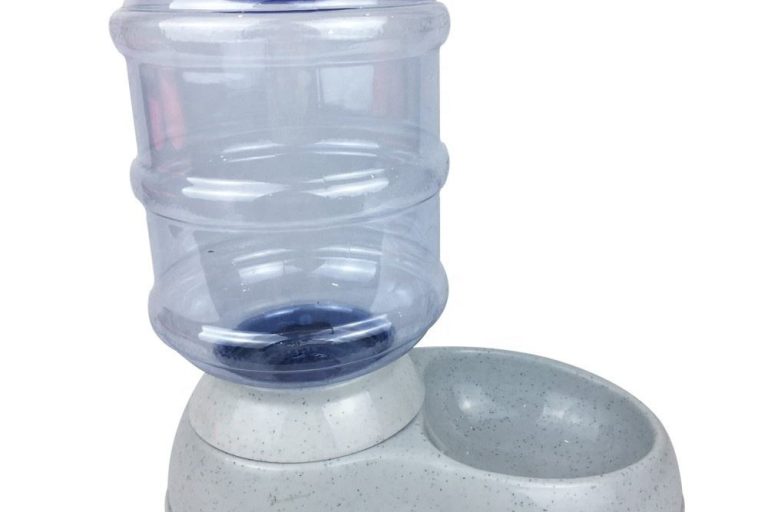 Stay organized multi-pet feeders for busy pet families (1)